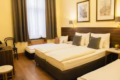 Ein Bett oder Betten in einem Zimmer der Unterkunft Private Comfort STEPHANSPLATZ - SELF CHECK IN