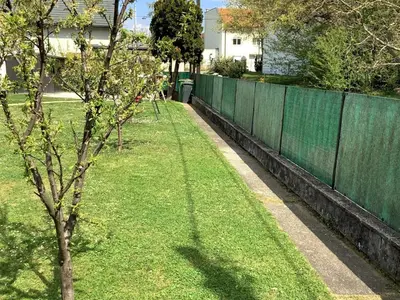 Ein Garten an der Unterkunft Holiday Home Bungalow Leopoldau by Interhome