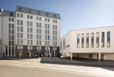 Das Gebäude in dem sich das Hotel befindet