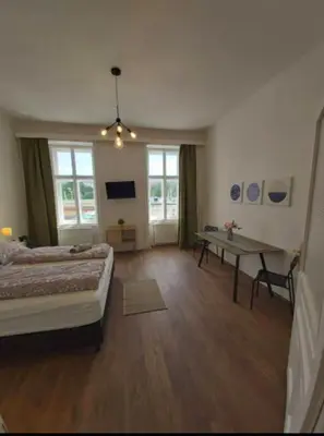 Ein Bett oder Betten in einem Zimmer der Unterkunft Cozy new apartment near Hannovermarkt