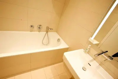 Ein Badezimmer in der Unterkunft Top Central Apartment on Karlsplatz Vienna