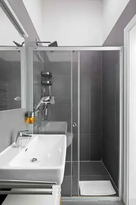 Ein Badezimmer in der Unterkunft Free Parking Vienna Naschmarkt Air Con fast Wifi