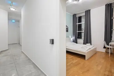 Ein Bett oder Betten in einem Zimmer der Unterkunft 522 Mbit WIFI Self Check In Air Cond