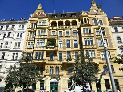 Das Gebäude in dem sich die Ferienwohnung befindet