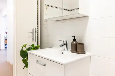 Grundriss der Unterkunft Experience Central Vienna from a Stylish and Modern Apartment