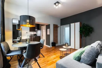 Küche/Küchenzeile in der Unterkunft Authentic apartment next to Schwedenplatz