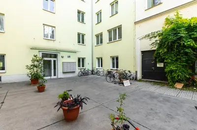 Das Gebäude in dem sich die Ferienwohnung befindet