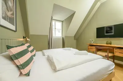 TV/Unterhaltungsangebot in der Unterkunft Palais Palffy Suits