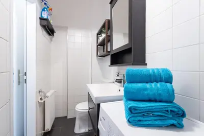 Ein Badezimmer in der Unterkunft NEW ShalalaLiving Vienna - Cosy Home Meidlinger Markt KG12