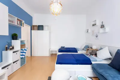 Ein Sitzbereich in der Unterkunft NEW ShalalaLiving Vienna - Lovely Family Home near Schönbrunn KG14