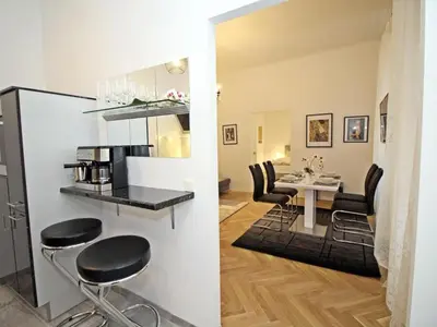 Ein Sitzbereich in der Unterkunft Ferienwohnung Klimt