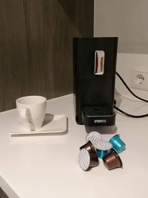 Kaffee-/Teezubehör in der Unterkunft Central Alpha Apartment 7min to the city centar