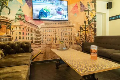 Ein Sitzbereich in der Unterkunft St Christopher's Inn Vienna