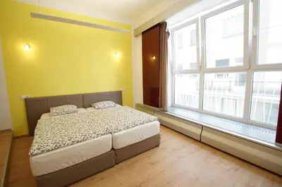 Ein Bett oder Betten in einem Zimmer der Unterkunft Dan In'n Out