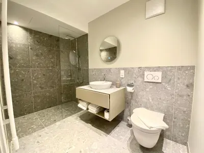 Ein Badezimmer in der Unterkunft Blackhome Wien I contactless check-in