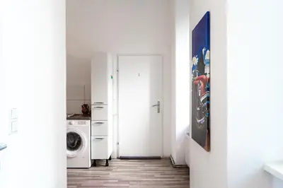 Küche/Küchenzeile in der Unterkunft Modern 3BR Apt with LR near Wiener Stadthalle