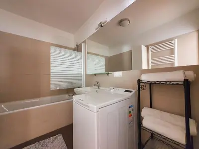 Grundriss der Unterkunft Near Lake Stylish & Fully Furnished Apartment