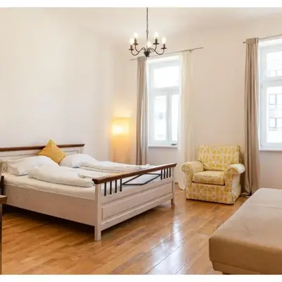 Spacious 2BR Apt