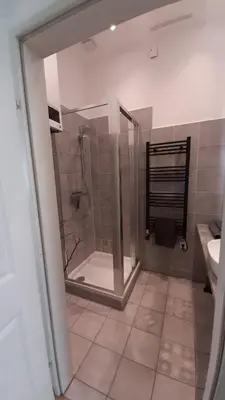 Ein Badezimmer in der Unterkunft Pia's Gardenview