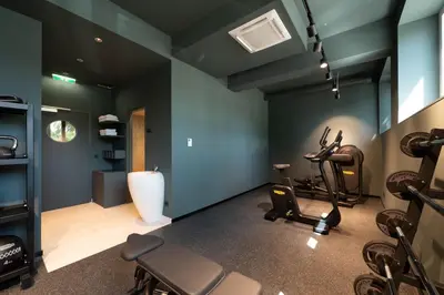 Das Fitnesscenter und/oder die Fitnesseinrichtungen in der Unterkunft Hotel Le Parc