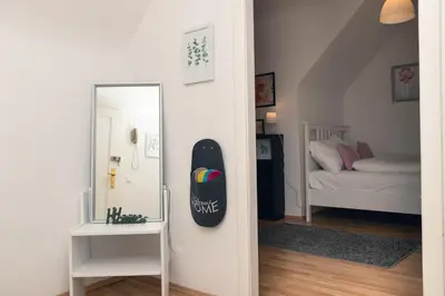 Ein Bett oder Betten in einem Zimmer der Unterkunft Milky Way Top Floor 2-bedroom Apartment air condition