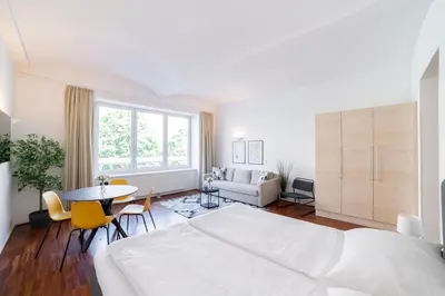 Ein Bett oder Betten in einem Zimmer der Unterkunft Beautiful apartment in Vienna's heart