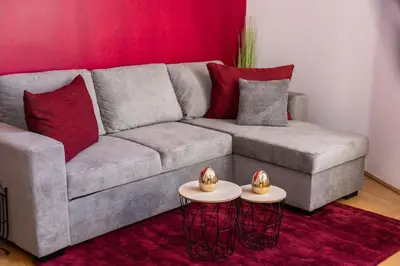 Ein Sitzbereich in der Unterkunft Stylish Vienna Apartment with Easy Metro Access & Palace Views