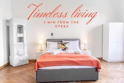 Ein Bett oder Betten in einem Zimmer der Unterkunft Gorgeous 1BR Apt near AKH Hospital