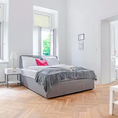 Classy 2BR Apt. w/ Exclusive Location near AKH