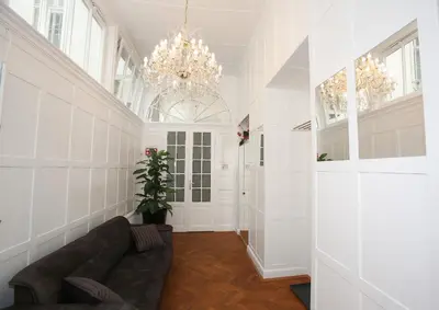 Ein Sitzbereich in der Unterkunft Apartments Vienna Opera