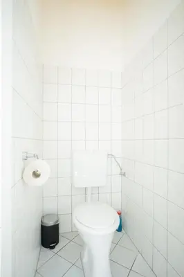 Ein Badezimmer in der Unterkunft Lovely 2-bedroom apartment next to Praterstern