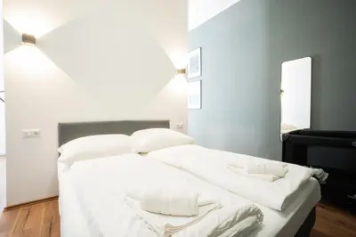 Ein Bett oder Betten in einem Zimmer der Unterkunft Lovely 2-bedroom apartment next to Praterstern