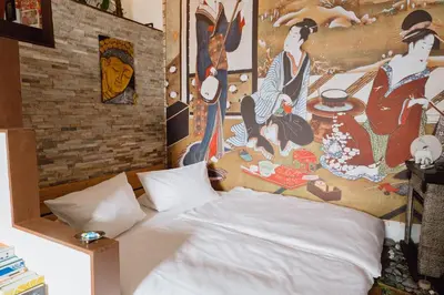Ein Bett oder Betten in einem Zimmer der Unterkunft The Gallery No.4