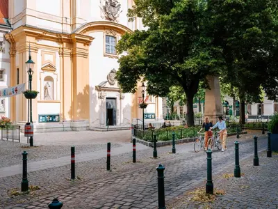 Radfahren an der Unterkunft grätzlhotel Serviten oder in der Nähe