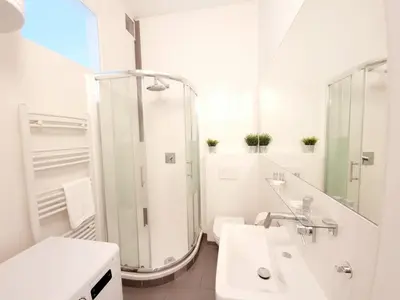 Ein Badezimmer in der Unterkunft Herzlich Willkommen - Küss die Hand 3
