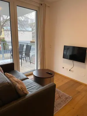 TV/Unterhaltungsangebot in der Unterkunft Modern apartment with balcony near city center
