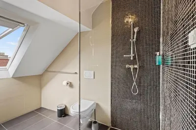 Ein Badezimmer in der Unterkunft Hotel George Vienna