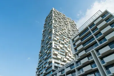Das Gebäude in dem sich das Aparthotel befindet