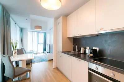 Küche/Küchenzeile in der Unterkunft Vienna Residence, Marina Tower - Danube