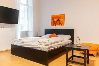 Grundriss der Unterkunft Chic Apartment - Very Central and Well Connected
