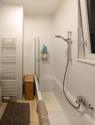 Ein Badezimmer in der Unterkunft Turquoise inspired deluxe centrally located