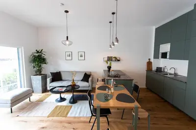 Küche/Küchenzeile in der Unterkunft Stilvolle Wohnung mit ruhig gelegenem Balkon