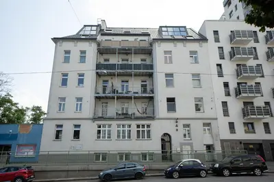 Das Gebäude in dem sich die Ferienwohnung befindet