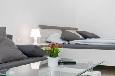 Ein Bett oder Betten in einem Zimmer der Unterkunft Affordable & Comfortable 1BR Apartment