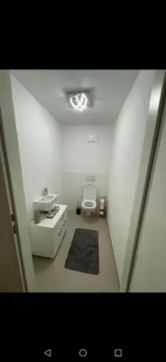 Ein Badezimmer in der Unterkunft Lovely 3 rooms apartment viena