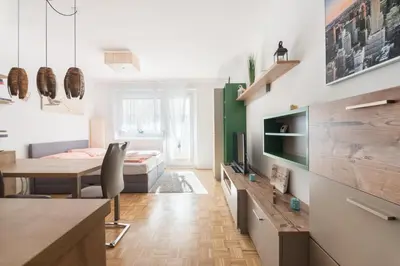 TV/Unterhaltungsangebot in der Unterkunft Cosy apartment near VIC (UNO City)