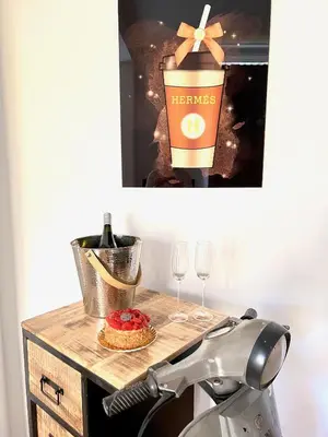 Kaffee-/Teezubehör in der Unterkunft BELLE ART Design Suite im Herzen von Wien