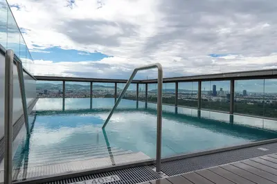 Der Swimmingpool an oder in der Nähe von Wonderful Apartment with 2 bedrooms and pool and parking