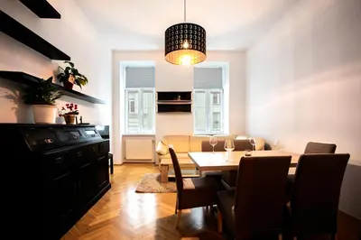 TV/Unterhaltungsangebot in der Unterkunft 3-Bedroom Apartment in Central Vienna
