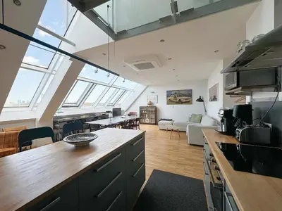Küche/Küchenzeile in der Unterkunft 360 View Loft 3